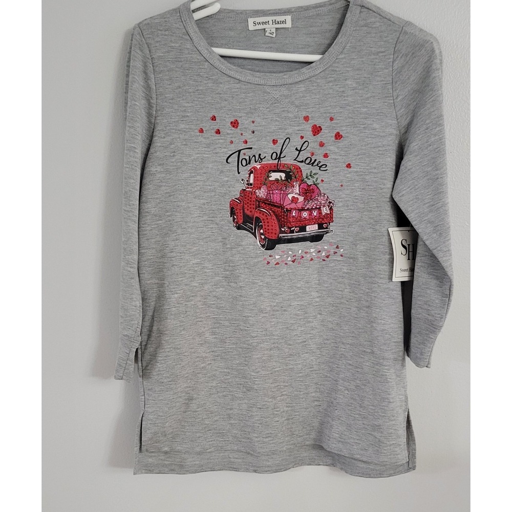 Sweet Hazel Women's 3/4 Sleeve Gray Valentine's Top Red Truck S And M